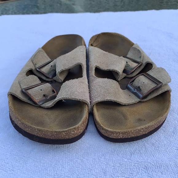 Birkenstock sandals. - Picture 3 of 12
